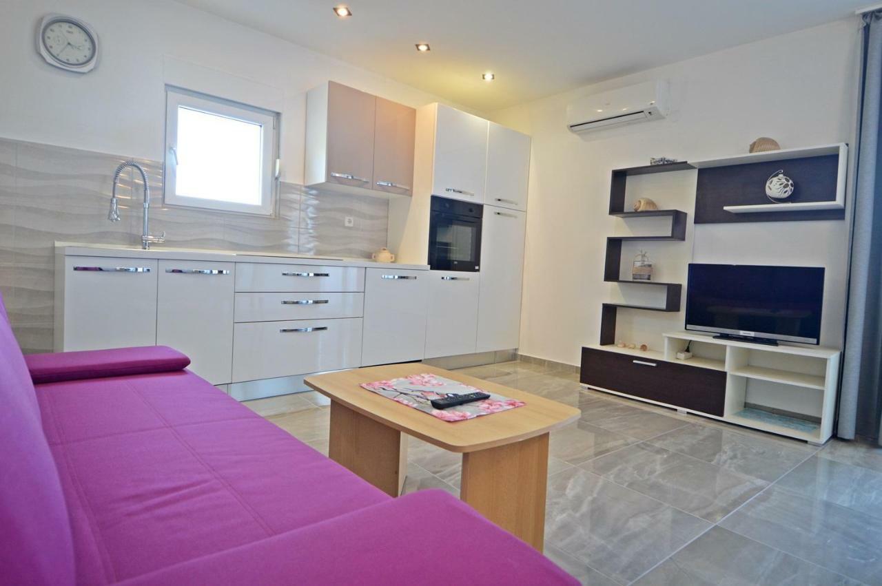 Marija Apartment Betina  Bagian luar foto